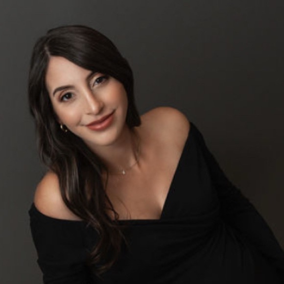 Meet your Posher, Josie - Picture 1 of 1